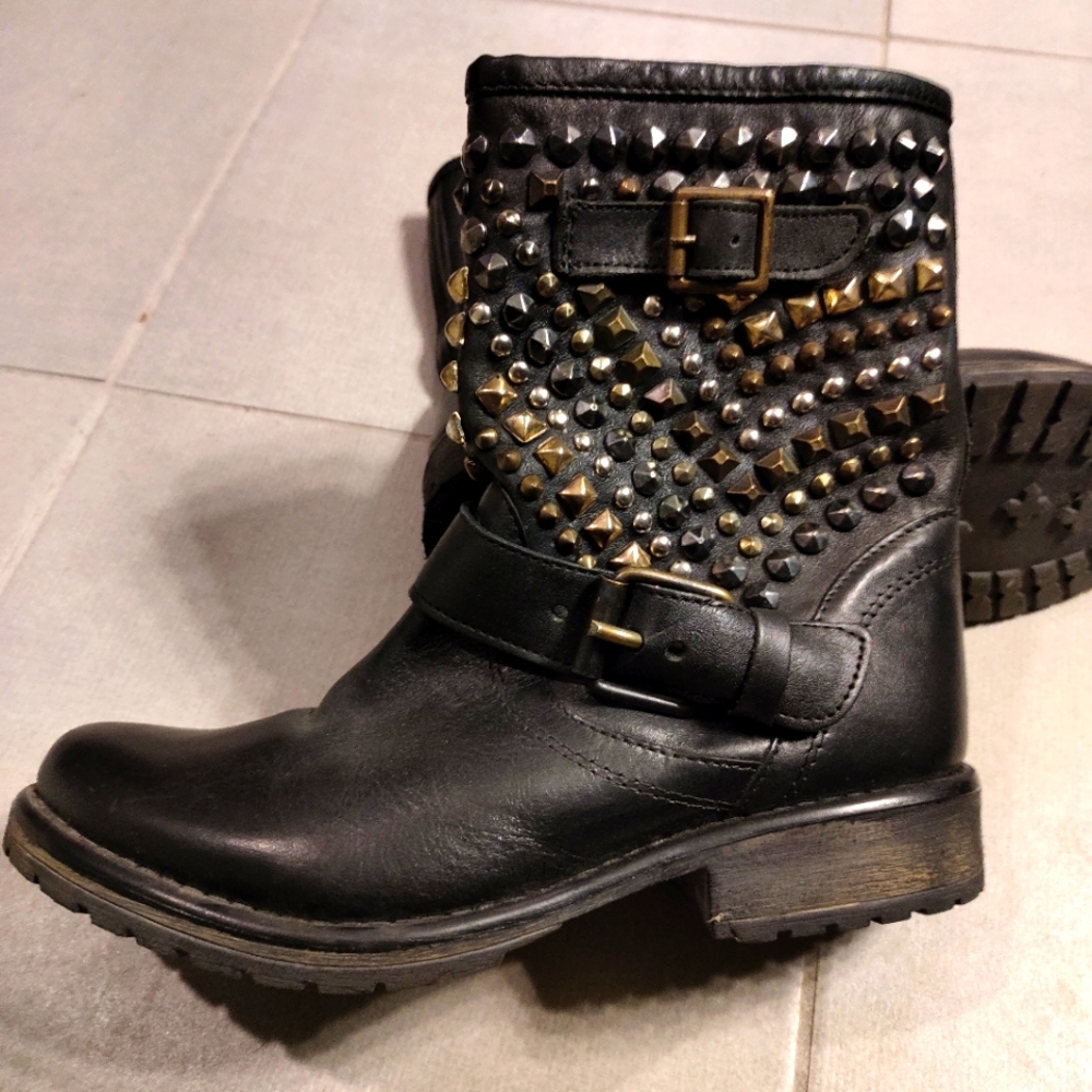 Steve Madden studded boots
